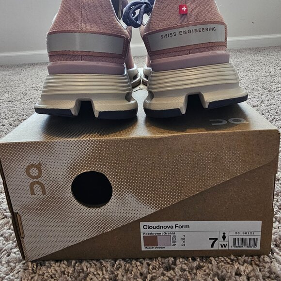 ON Cloudnova Womens Shoes Size 7 - Picture 7 of 8